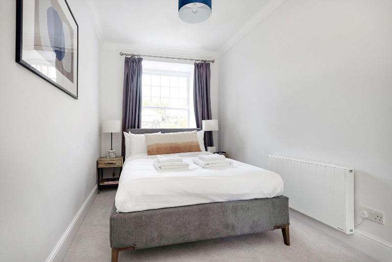 3 Sloane Gardens by UnderTheDoormat image