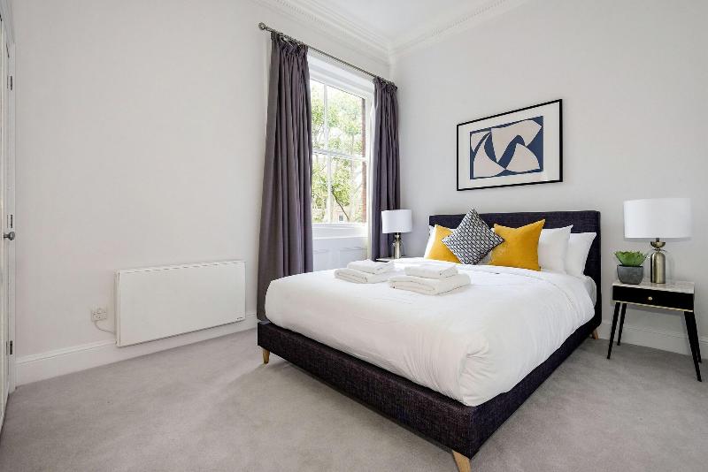 3 Sloane Gardens by UnderTheDoormat image