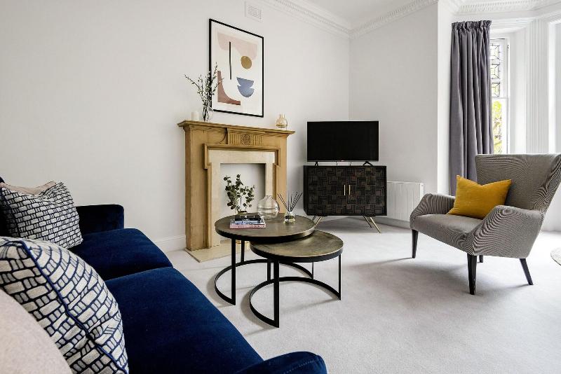 3 Sloane Gardens by UnderTheDoormat image