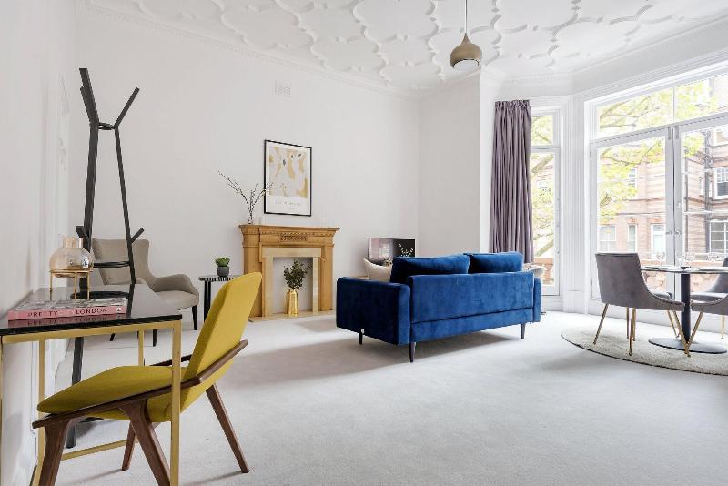 3 Sloane Gardens by UnderTheDoormat image