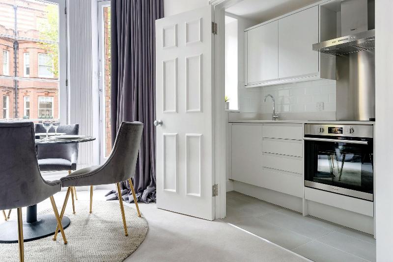 3 Sloane Gardens by UnderTheDoormat image