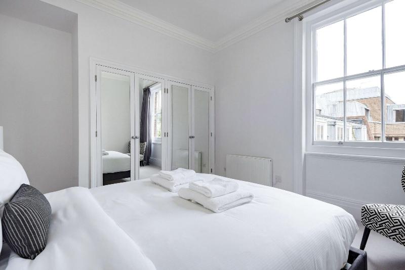 3 Sloane Gardens by UnderTheDoormat image