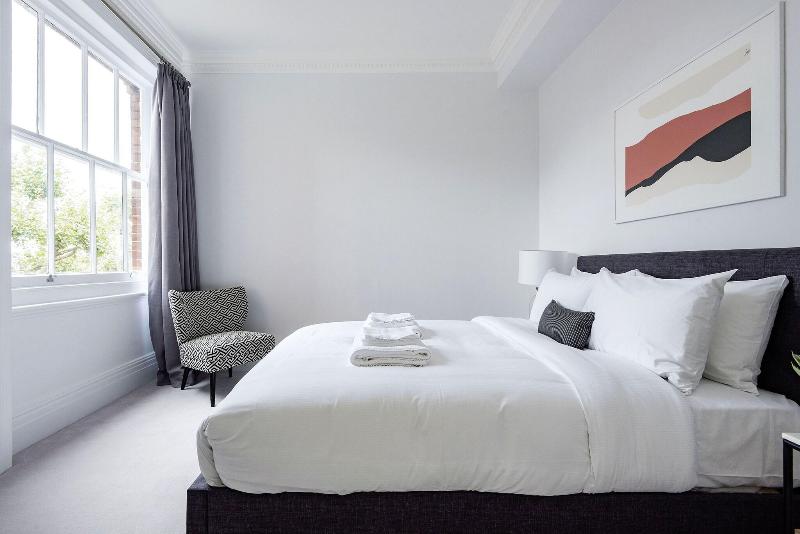 3 Sloane Gardens by UnderTheDoormat image
