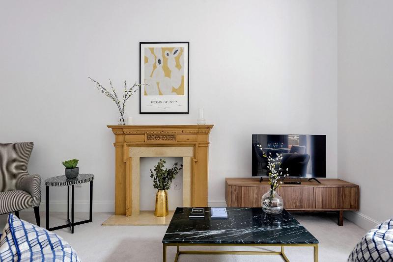 3 Sloane Gardens by UnderTheDoormat image