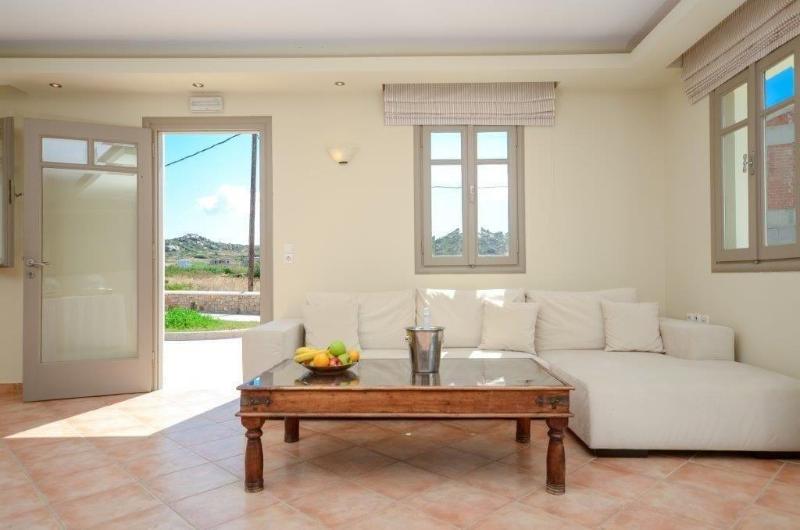 Plaka Hotel I image