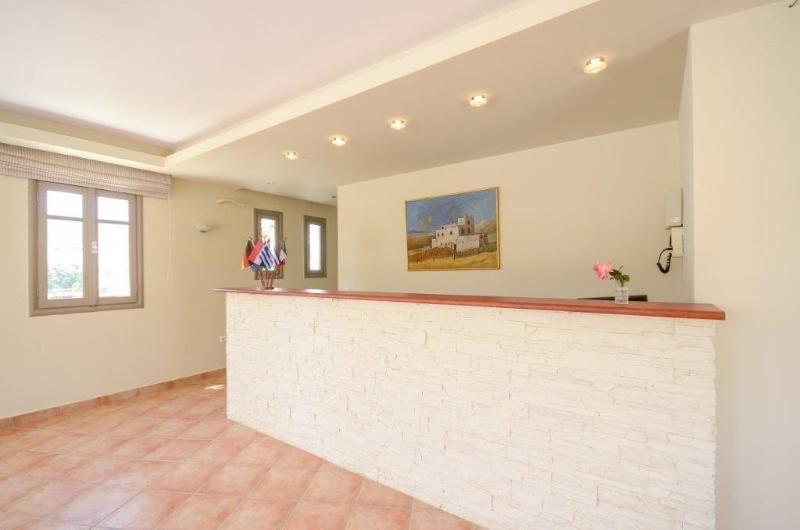Plaka Hotel I image
