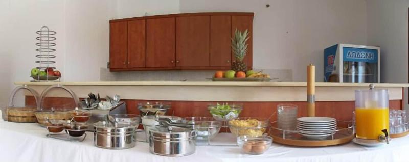Plaka Hotel I image