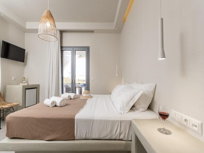 Plaka Hotel I image