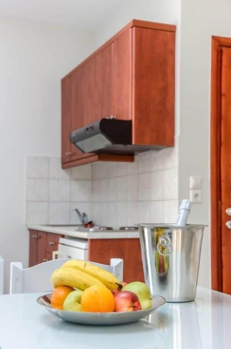 Plaka Hotel I image