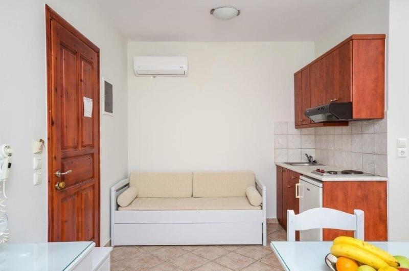 Plaka Hotel I image