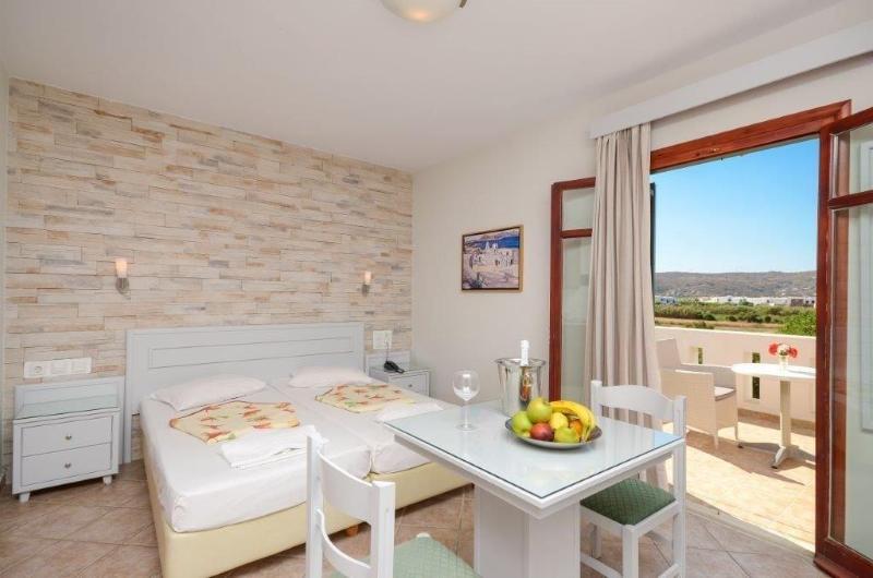 Plaka Hotel I image