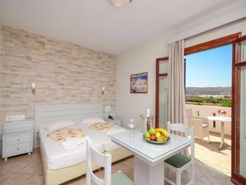 Plaka Hotel I image