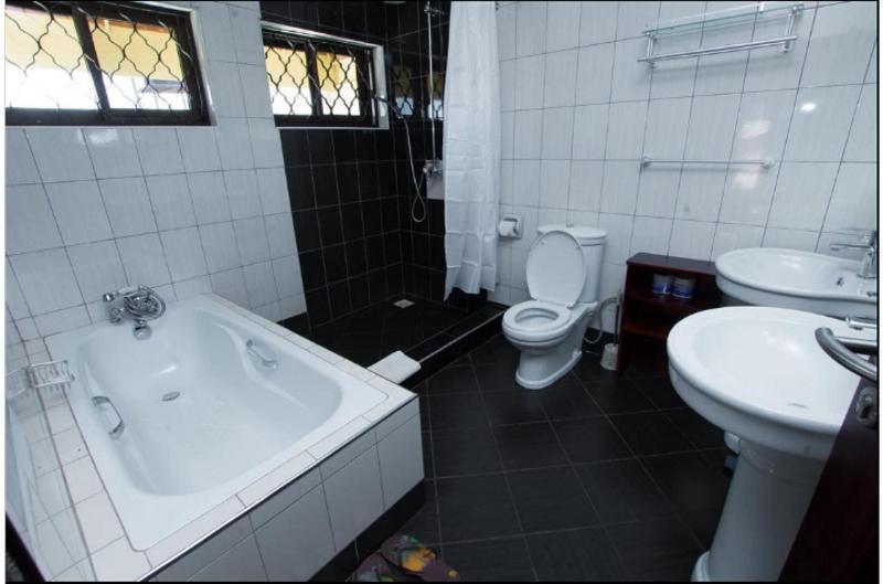 Airport Hotel Entebbe image
