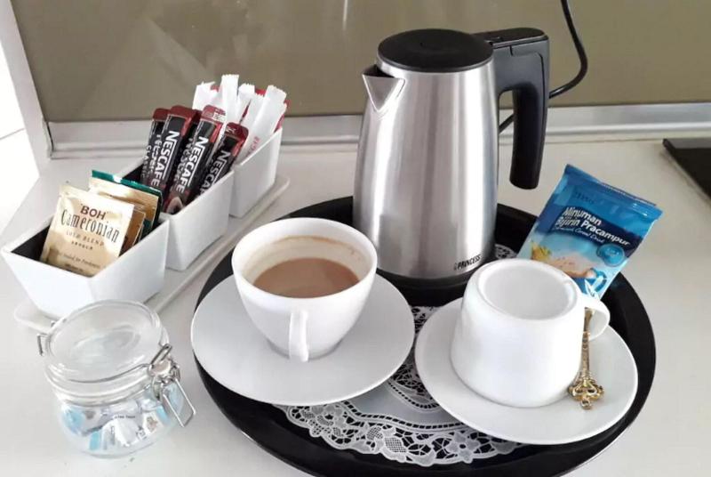 Airport Hotel Entebbe image