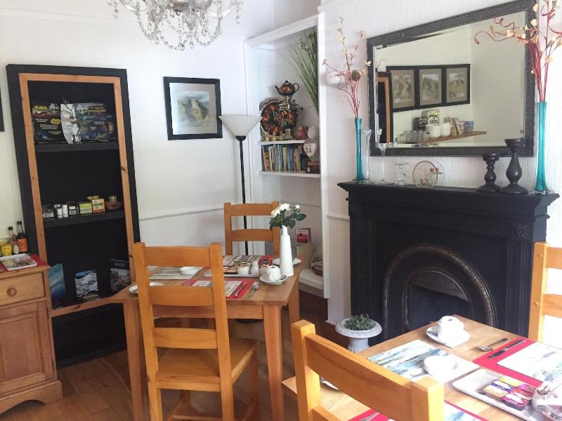 Dolweunydd Bed & Breakfast image