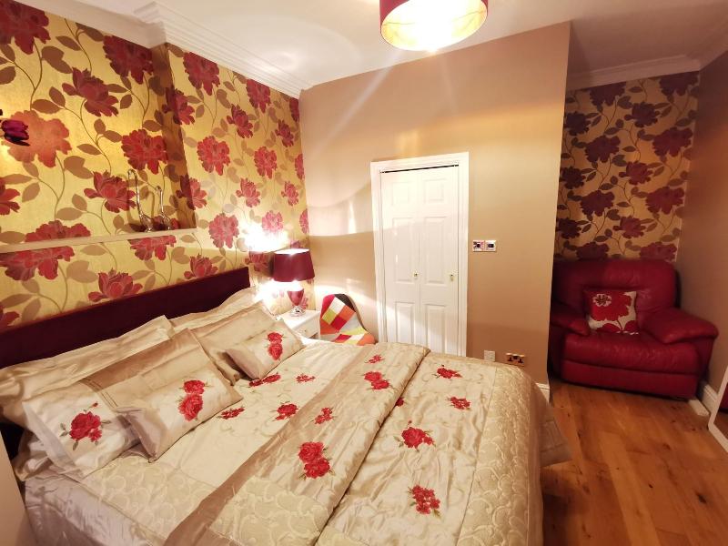 Dolweunydd Bed & Breakfast image
