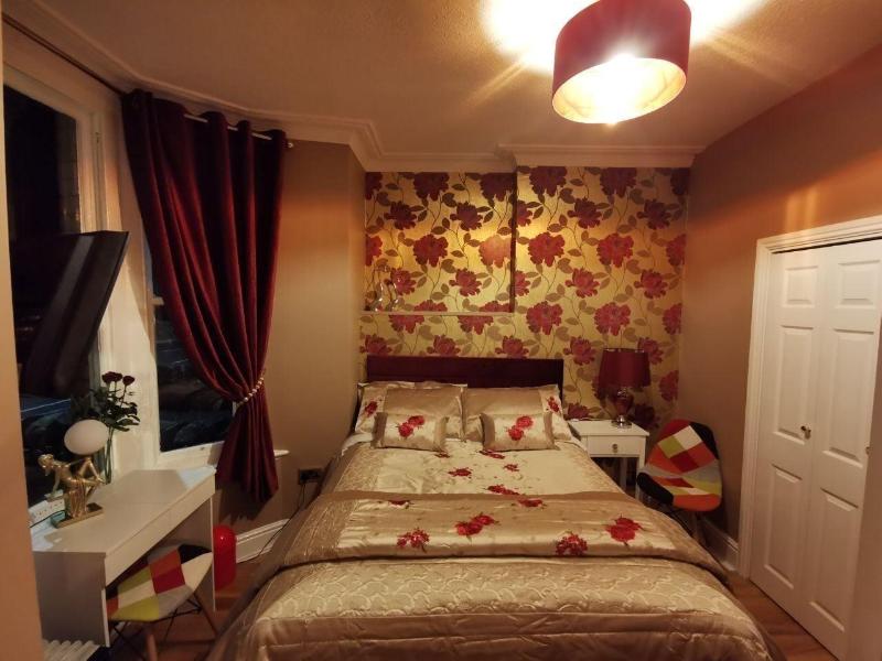 Dolweunydd Bed & Breakfast image