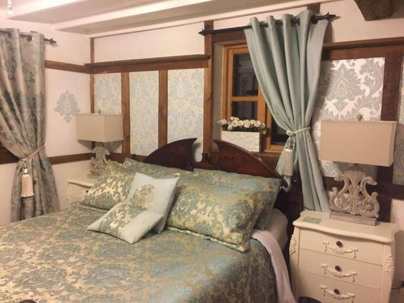 Dolweunydd Bed & Breakfast image