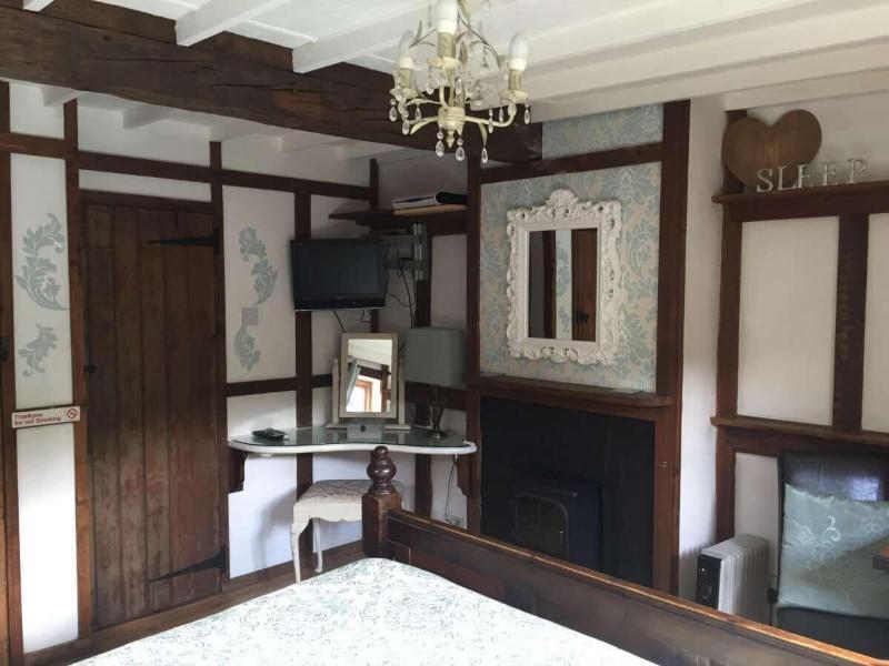 Dolweunydd Bed & Breakfast image