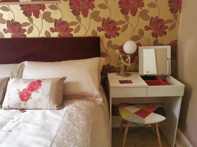 Dolweunydd Bed & Breakfast image