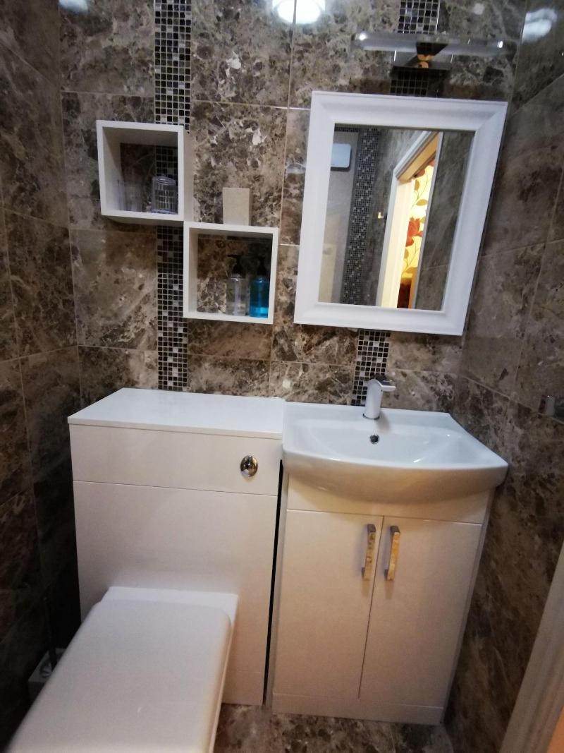 Dolweunydd Bed & Breakfast image