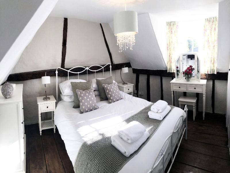 Millie's Cottage image