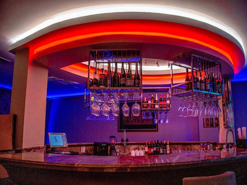 Charleson Luxury Hotel image