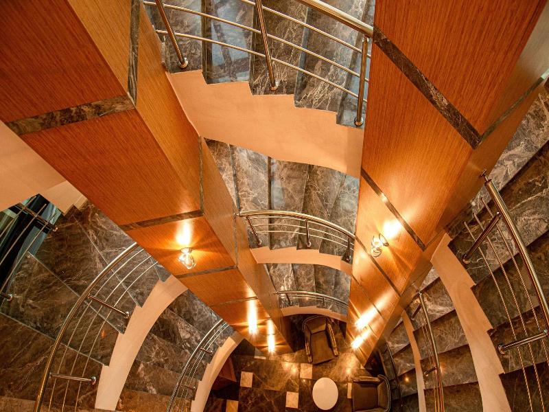 Charleson Luxury Hotel image