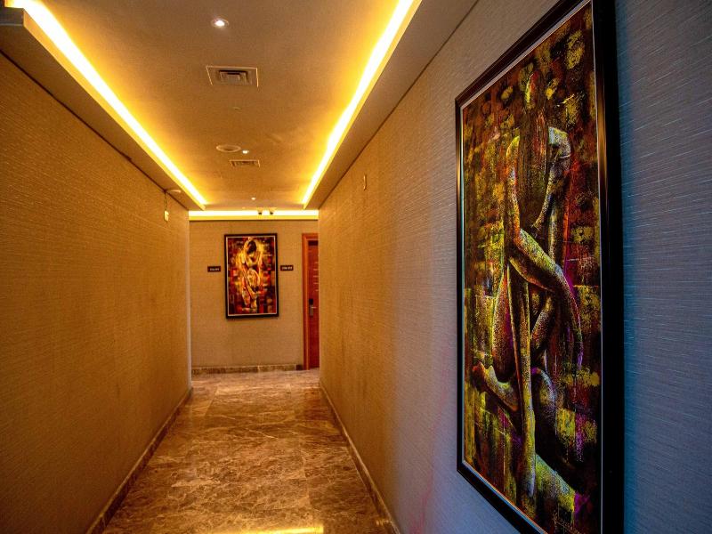 Charleson Luxury Hotel image