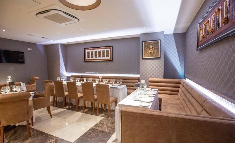 Charleson Luxury Hotel image
