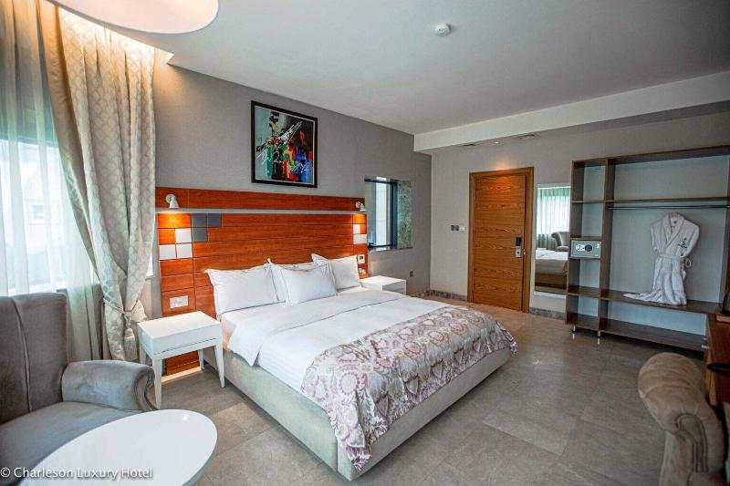 Charleson Luxury Hotel image