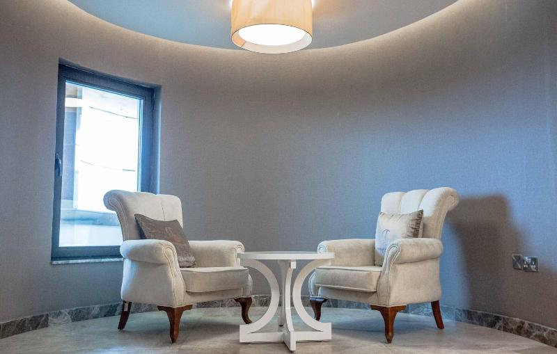 Charleson Luxury Hotel image