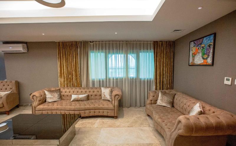 Charleson Luxury Hotel image