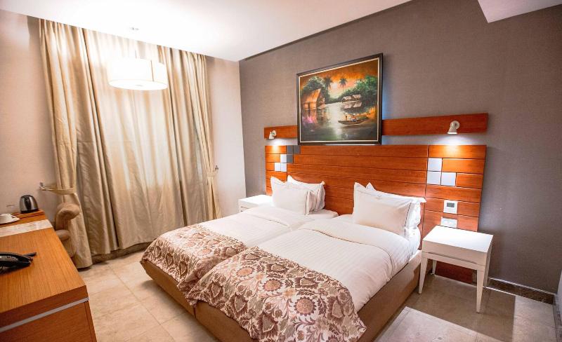 Charleson Luxury Hotel image