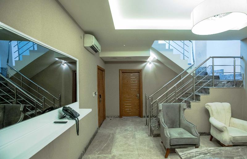 Charleson Luxury Hotel image