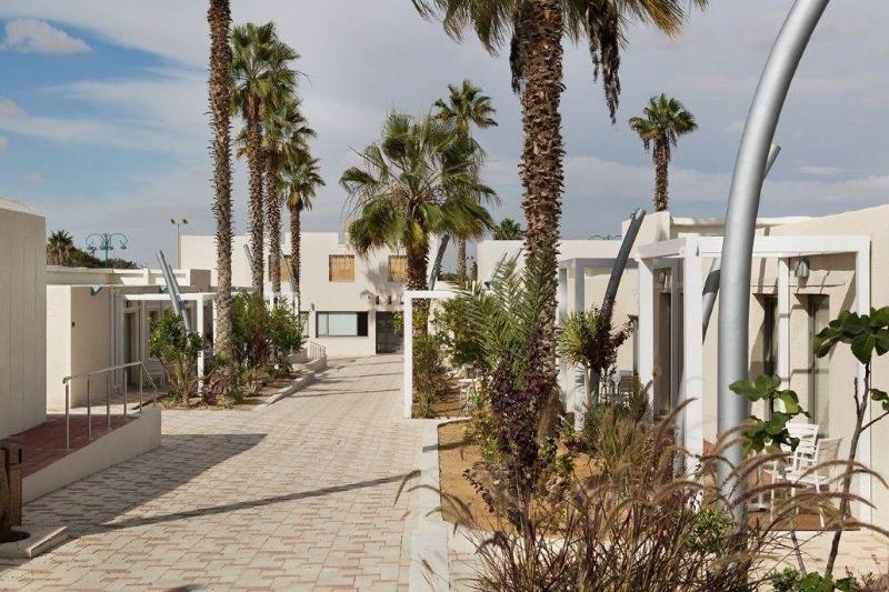 Desert Irus Hotel image