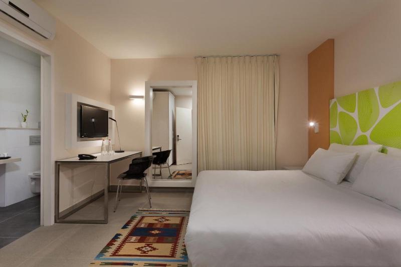Desert Irus Hotel image