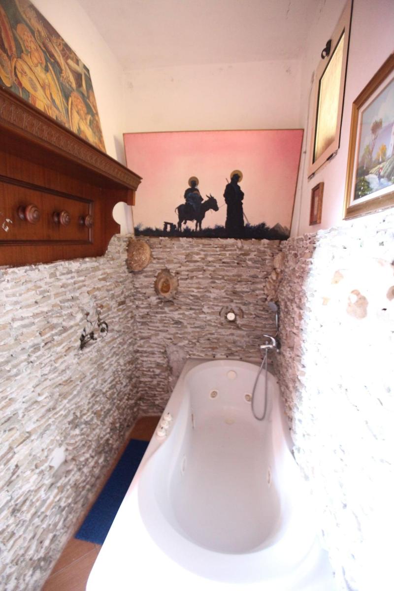Vila Oda e Miqve image