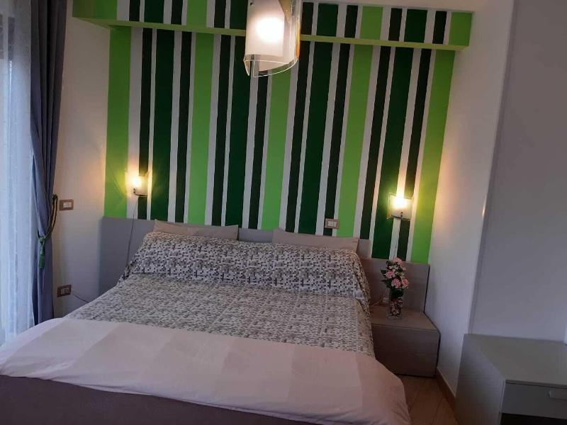 English Inn rooms image 6