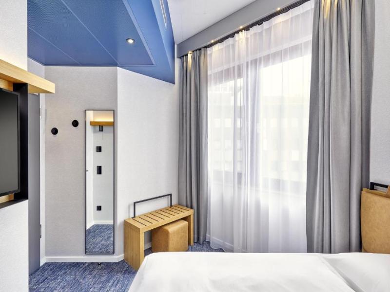 Sunday Hotel Düsseldorf Seestern image