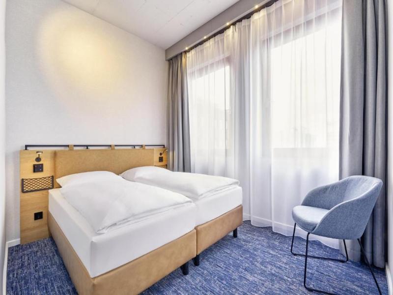 Sunday Hotel Düsseldorf Seestern image