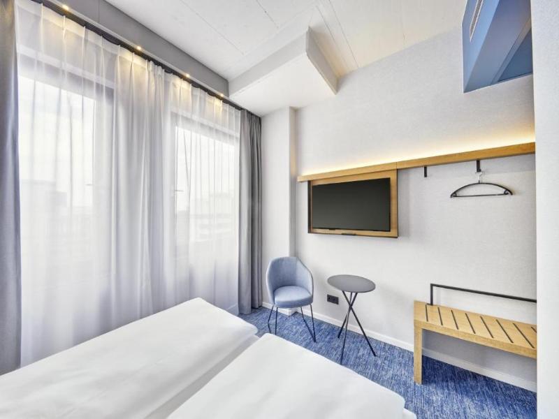 Sunday Hotel Düsseldorf Seestern image
