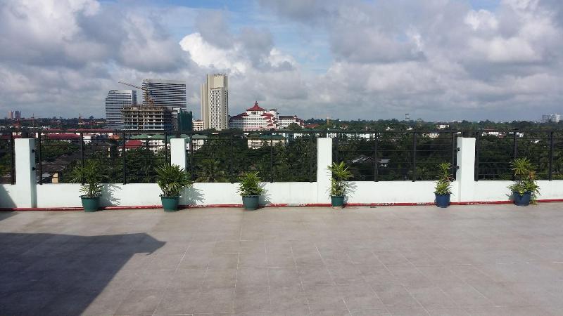Silver Green Hotel Yangon image
