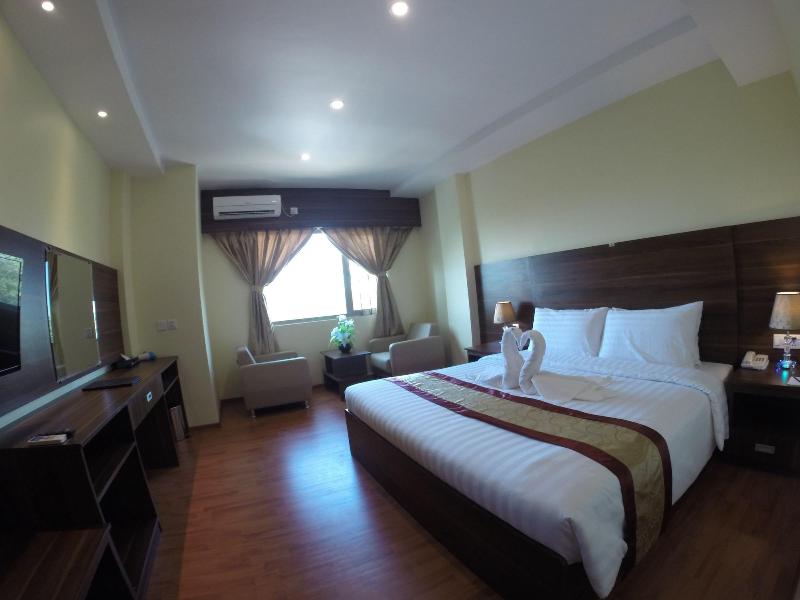 Silver Green Hotel Yangon image