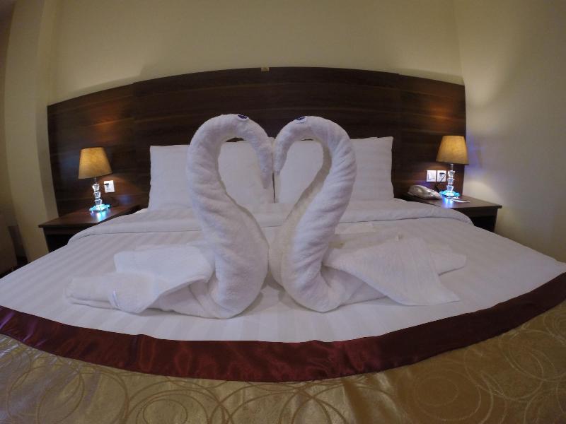 Silver Green Hotel Yangon image