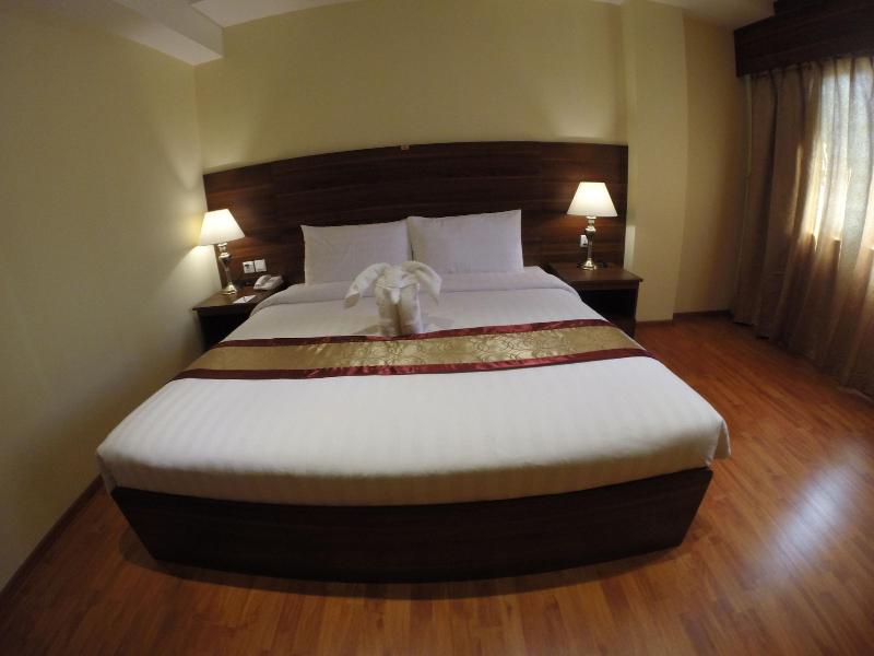 Silver Green Hotel Yangon image
