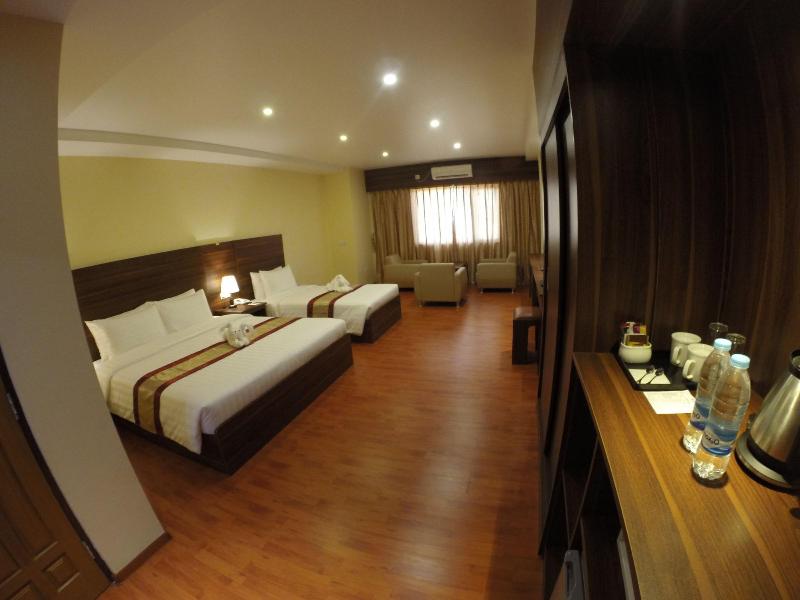 Silver Green Hotel Yangon image