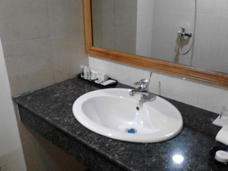 Silver Green Hotel Yangon image