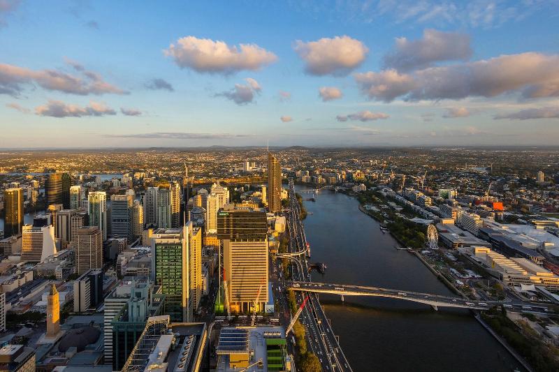 Meriton Suites Herschel Street image