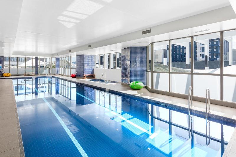 Meriton Suites Herschel Street image